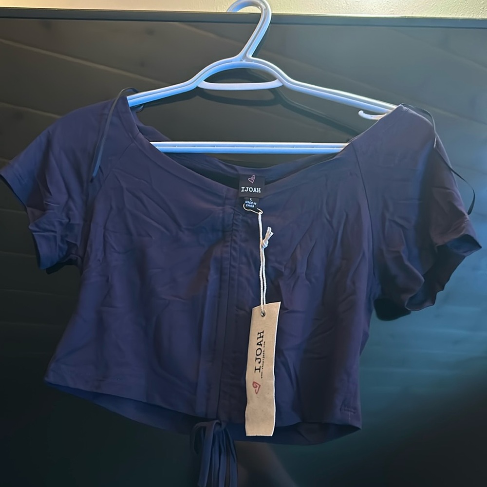 NWT navy blue crop top